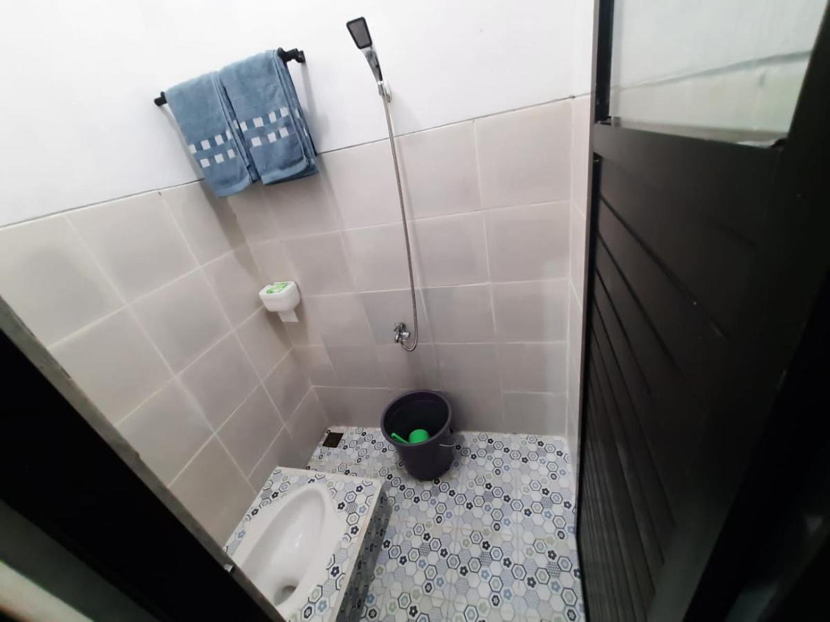 999 Khs Homestay Gilimanuk Exterior foto
